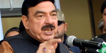 The government is leading the parliament to clash with the judiciary, Sheikh Rasheed