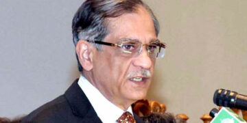 General Faiz came to request me: Former Chief Justice Saqib Nisar