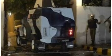 The police operation that continued throughout the night ended, Parvez Elahi could not be arrested