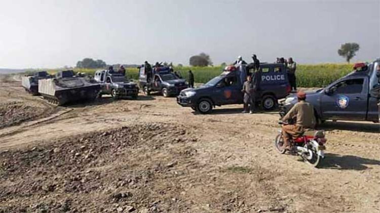 Special force ready for an operation in the Kachay area of Sindh — PakAlerts.net: Sansani Nahi, Srif Khabar — Your go-to digital hub for Breaking News, Analysis, Stories from Pakistan and around the World. Stay informed, Stay connected. Special force ready for an operation in the Kachay area of Sindh