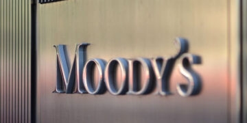 Pakistan may default without IMF program, Moody’s