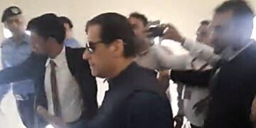 Imran Khan has been taken from Police Lines Guest House to Islamabad High Court