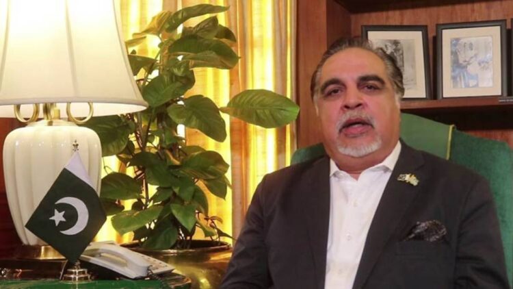 PTI leader Imran Ismail taken into custody by the police — PakAlerts.net: Sansani Nahi, Srif Khabar — Your go-to digital hub for Breaking News, Analysis, Stories from Pakistan and around the World. Stay informed, Stay connected. PTI leader Imran Ismail taken into custody by the police