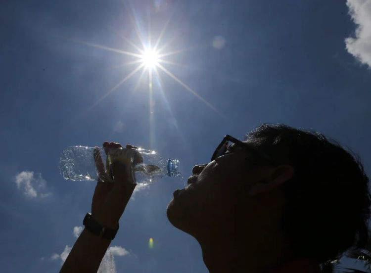 There is a fear of heatwave situation across the country — PakAlerts.net: Sansani Nahi, Srif Khabar — Your go-to digital hub for Breaking News, Analysis, Stories from Pakistan and around the World. Stay informed, Stay connected. There is a fear of heatwave situation across the country