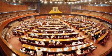 Muslim League-N and PPP agreed to dissolve the National Assembly on August 8
