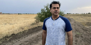 Journalist Imran Riaz Khan reached home, Sialkot Police