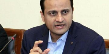 Mayor and Commissioner Karachi should be represented by Murtaza Wahab in Sui Gas and K Electric Board