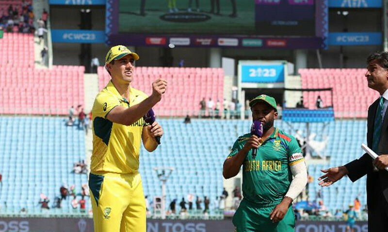 South Africa’s batting continues against Australia in the World Cup