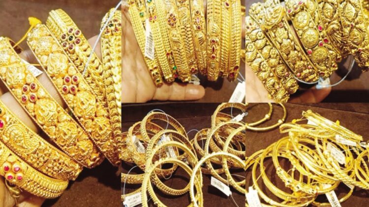 An increase in the price of gold per tola by 1100 rupees