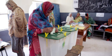 79 percent of Pakistani voters advise political parties to work together