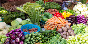 Increase in the prices of food items in the country before the arrival of Ramadan