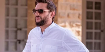 If people like us do not come into politics, how will change come? Shahid Afridi