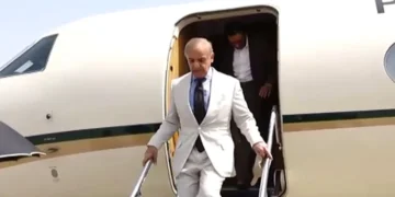 PM Shehbaz reaches Karachi on one-day visit