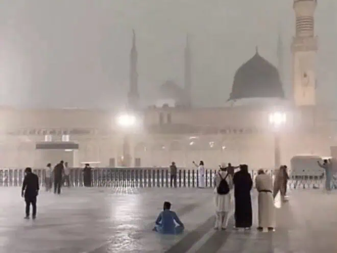 Heavy rainfall and hailstorm lash Madinah Munawwarah — PakAlerts.net: Sansani Nahi, Srif Khabar — Your go-to digital hub for Breaking News, Analysis, Stories from Pakistan and around the World. Stay informed, Stay connected. Heavy rainfall and hailstorm lash Madinah Munawwarah