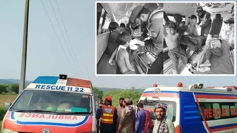 اٹک: اسکول وین پر فائرنگ سے 2 بچے جاں بحق، متعدد زخمی