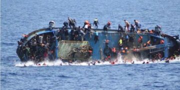 سینیگال: تارکین وطن کی کشتی ڈوبنے کے نتیجے میں 26 مسافر ہلاک، درجنوں لاپتہ