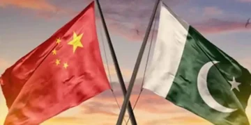 کراچی ایئرپورٹ کے قریب دھماکے میں دو چینی شہری ہلاک، 11 افراد زخمی