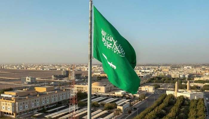 Saudi Arabia Issues New Travel Guidelines for Pilgrims with Umrah and Visit Visas — PakAlerts.net: Sansani Nahi, Srif Khabar — Your go-to digital hub for Breaking News, Analysis, Stories from Pakistan and around the World. Stay informed, Stay connected. Saudi Arabia Issues New Travel Guidelines for Pilgrims with Umrah and Visit Visas