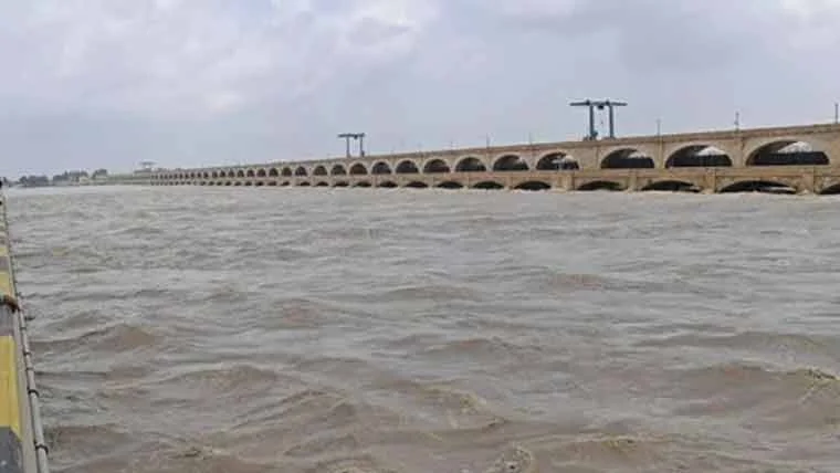 Water Shortage in Indus River Breaks 25-Year Record — PakAlerts.net: Sansani Nahi, Srif Khabar — Your go-to digital hub for Breaking News, Analysis, Stories from Pakistan and around the World. Stay informed, Stay connected. Water Shortage in Indus River Breaks 25-Year Record