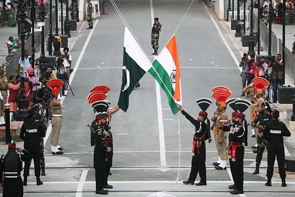 Attari Border Closed, Wagah Border Remains Open; Pakistani Nationals in India Likely to Return Today