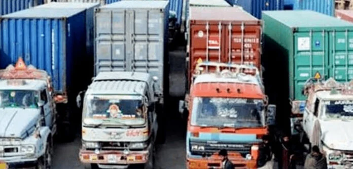 Goods Transporters Protest Fuel Price Hike, Threaten Nationwide Strike