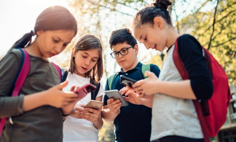 Bill Introduced in Senate to Set Age Limit for Social Media Use, Heavy Fines and Jail Terms Proposed for Violations