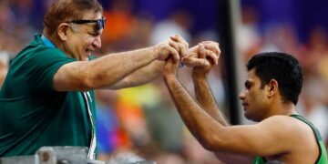 Pakistan Sports Board Lifts the Ban Imposed on Arshad Nadeem’s Coach Salman Butt — PakAlerts.net: Sansani Nahi, Srif Khabar — Your go-to digital hub for Breaking News, Analysis, Stories from Pakistan and around the World. Stay informed, Stay connected. Pakistan Sports Board Lifts the Ban Imposed on Arshad Nadeem’s Coach Salman Butt