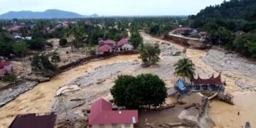 Over 1,100 Dead as Storms, Floods and Landslides Devastate Asian Countries — PakAlerts.net: Sansani Nahi, Srif Khabar — Your go-to digital hub for Breaking News, Analysis, Stories from Pakistan and around the World. Stay informed, Stay connected. Over 1,100 Dead as Storms, Floods and Landslides Devastate Asian Countries