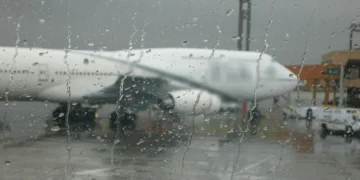 Dubai’s Heavy Rains Severely Disrupt Flight Operations Between Pakistan and the UAE