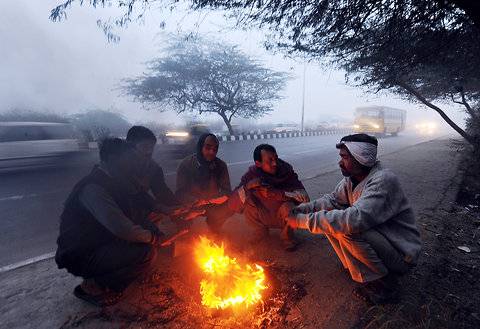 Cold Intensity Likely to Increase in Karachi From December 15, Says Meteorological Department — PakAlerts.net: Sansani Nahi, Srif Khabar — Your go-to digital hub for Breaking News, Analysis, Stories from Pakistan and around the World. Stay informed, Stay connected. Cold Intensity Likely to Increase in Karachi From December 15, Says Meteorological Department