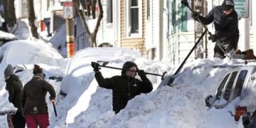 Severe Snowstorm Hits the US, Paralyzes Daily Life, Leaves 7 Dead