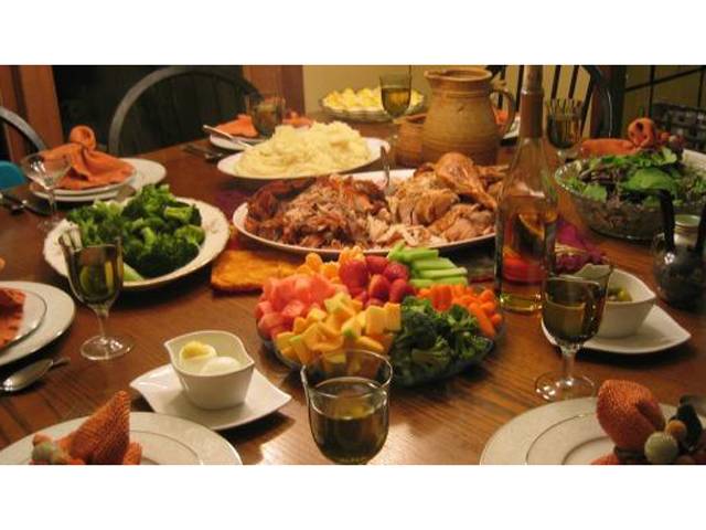 Medical Experts Reveal Dinner Timing Is More Important Than Quantity for Health