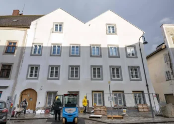 Austria turns Hitler’s home into police station — PakAlerts.net: Sansani Nahi, Srif Khabar — Your go-to digital hub for Breaking News, Analysis, Stories from Pakistan and around the World. Stay informed, Stay connected. Austria turns Hitler’s home into police station