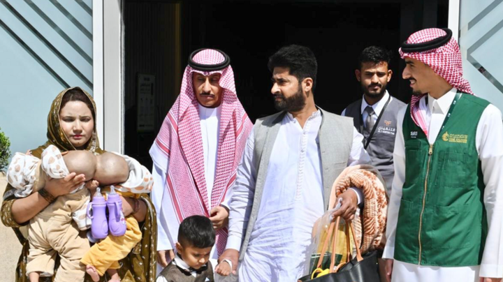 Pakistani Conjoined Twins Sufyan and Yusuf Arrive in Riyadh for Surgery on Saudi Leadership’s Directive