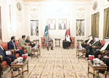 Prime Minister Shehbaz Sharif Meets Emir of Qatar in Doha, Agrees to Elevate Economic Partnership to Strategic Level — PakAlerts.net: Sansani Nahi, Srif Khabar — Your go-to digital hub for Breaking News, Analysis, Stories from Pakistan and around the World. Stay informed, Stay connected. Prime Minister Shehbaz Sharif Meets Emir of Qatar in Doha, Agrees to Elevate Economic Partnership to Strategic Level