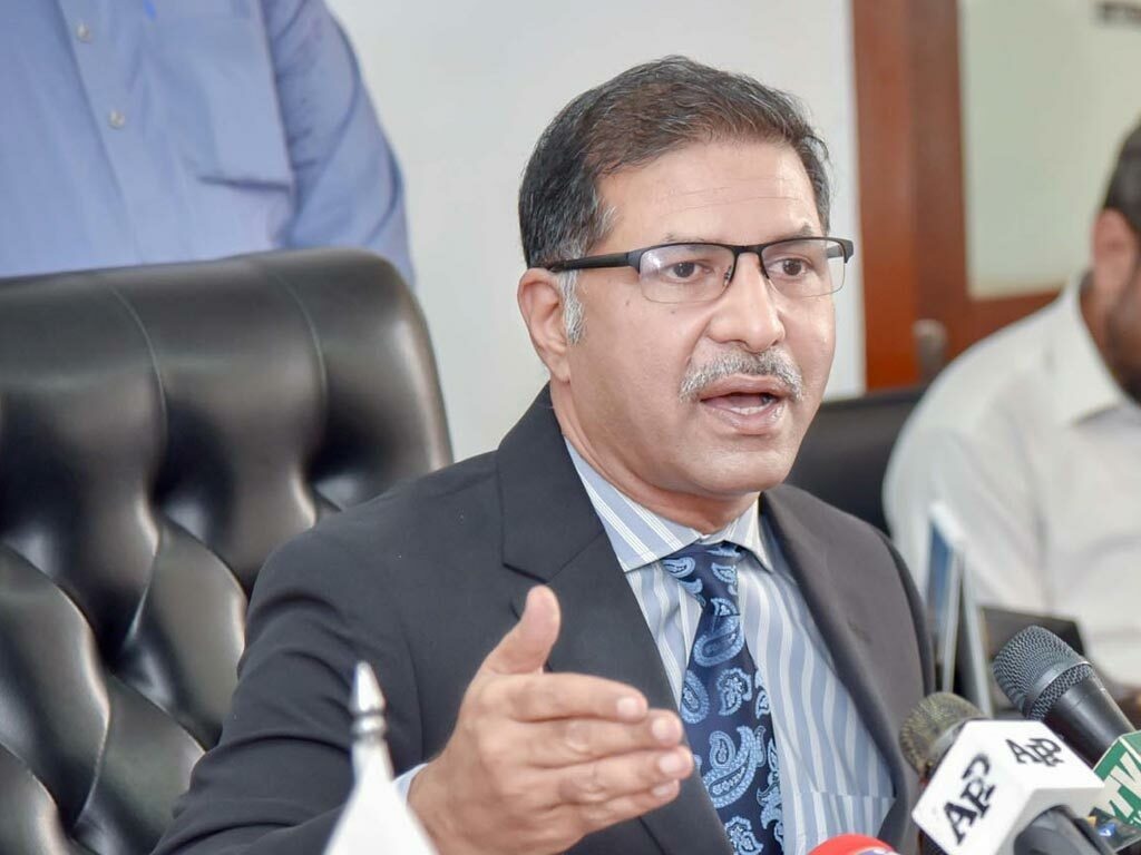 Buying electricity at Rs11 and selling it at Rs40 is unjust, says Ali Zafar