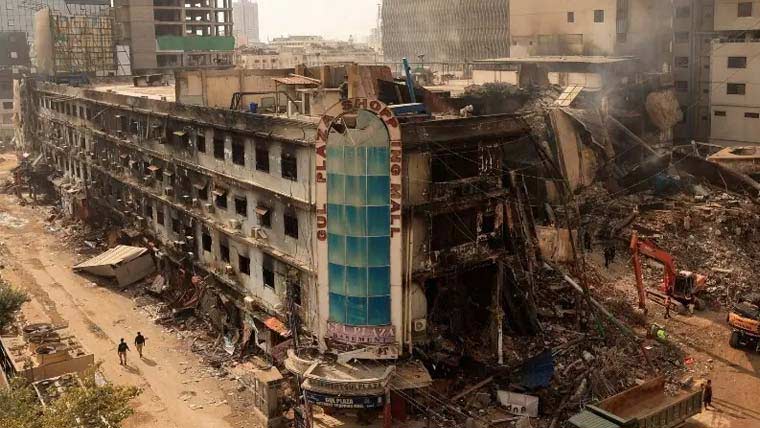 Gul Plaza Fire Probe Reveals Key Findings as CCTV Footage From Upper Floors Remains Unavailable