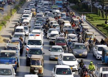 MT Khan Road and Mai Kolachi Road Closed Again in Karachi, Traffic Heavily Affected