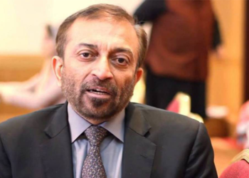 MQM Reacts to Sindh Governor Removal, Farooq Sattar Urges PM to Reconsider Decision