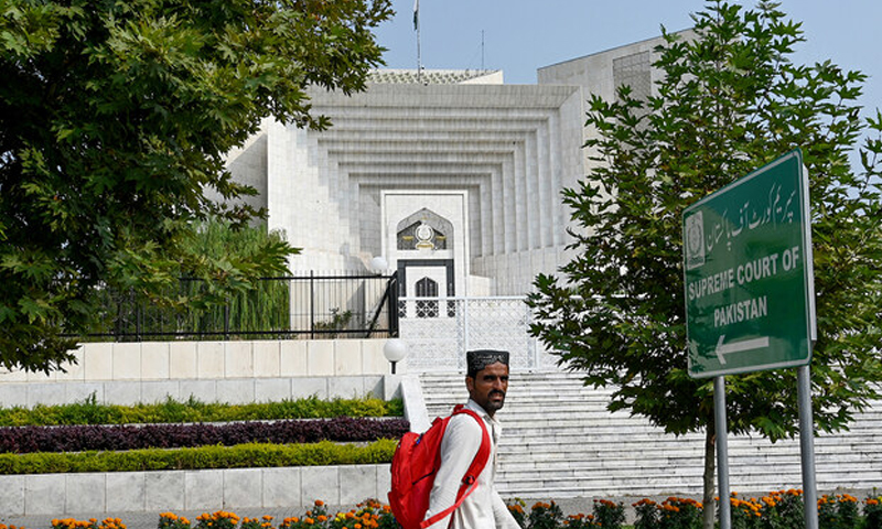 Cantonment Board Employees Not Civil Servants, Supreme Court Rules, Tribunal Jurisdiction Ends