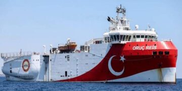 Iran Allows Turkish Ship to Pass Through Strait of Hormuz