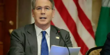 US Claims China Will Not Access Iranian Oil Amid Strait of Hormuz Blockade