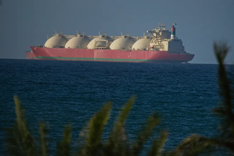 Over 20 Vessels Cross Strait of Hormuz in 24 Hours Despite US Blockade