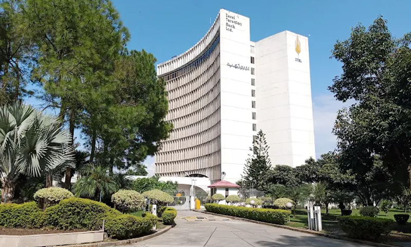 Recommendations for Privatization of Zarai Taraqiati Bank Submitted to Commission