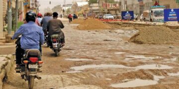 Karachi’s Crumbling Roads Turn Deadly, Over 100 Killed in Two Months