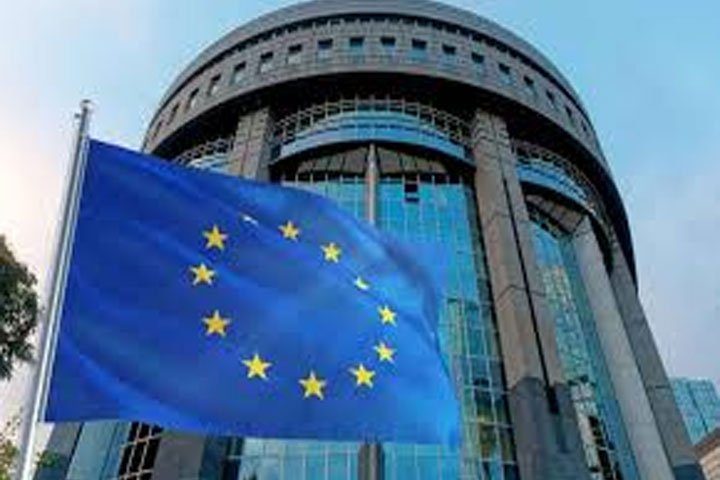 EU Commission Urges Work From Home and Reduced Travel Amid Energy Crisis Fears