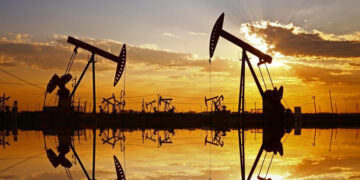 Oil Prices Rise in Global Market After Trump Announces Continuation of Iran War