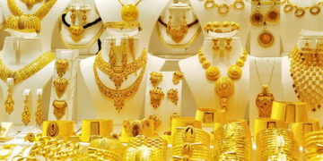 Impact of Global Market Decline: Gold and Silver Prices Fall in Pakistan