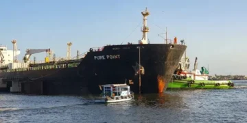 Pakistani Vessel Carrying 80 Million Liters of Diesel Arrives at Karachi Port from Kuwait