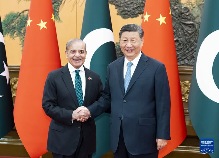 Chinese President Xi Jinping Praises Pakistan’s Role for Peace in Middle East During Meeting with PM Shehbaz Sharif — PakAlerts.net: Sansani Nahi, Srif Khabar — Your go-to digital hub for Breaking News, Analysis, Stories from Pakistan and around the World. Stay informed, Stay connected. Chinese President Xi Jinping Praises Pakistan’s Role for Peace in Middle East During Meeting with PM Shehbaz Sharif